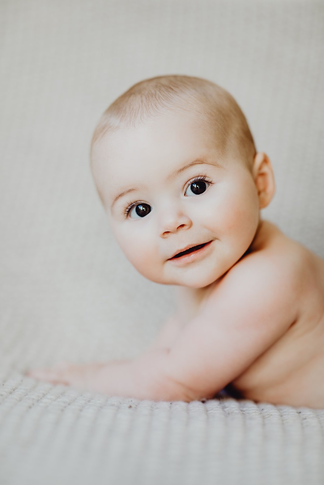Sitter & Milestones photography by Moments by Lux 2