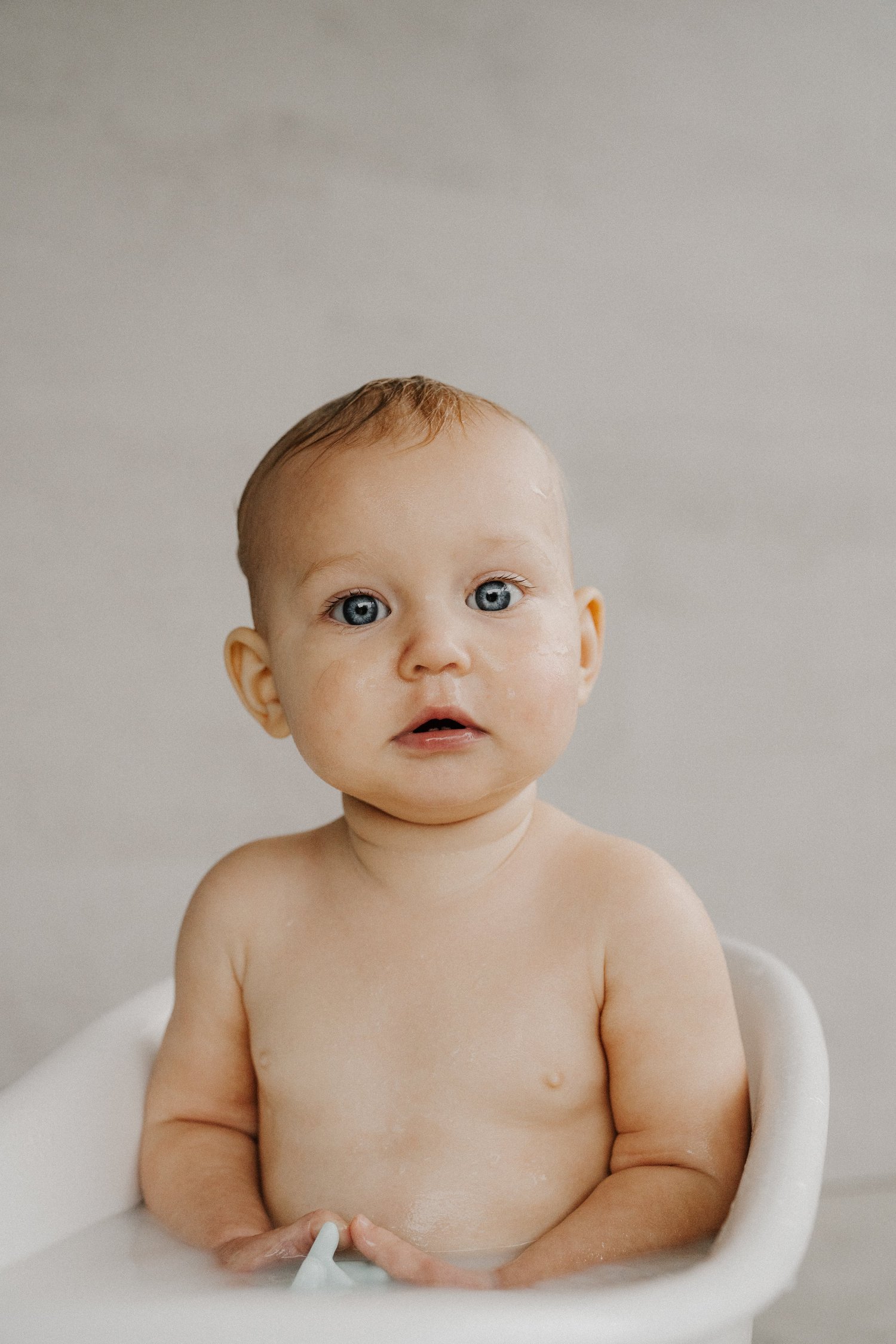 Sitter & Milestones photography by Moments by Lux 8