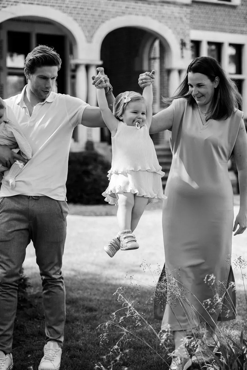 FAMILY portfolio — 72