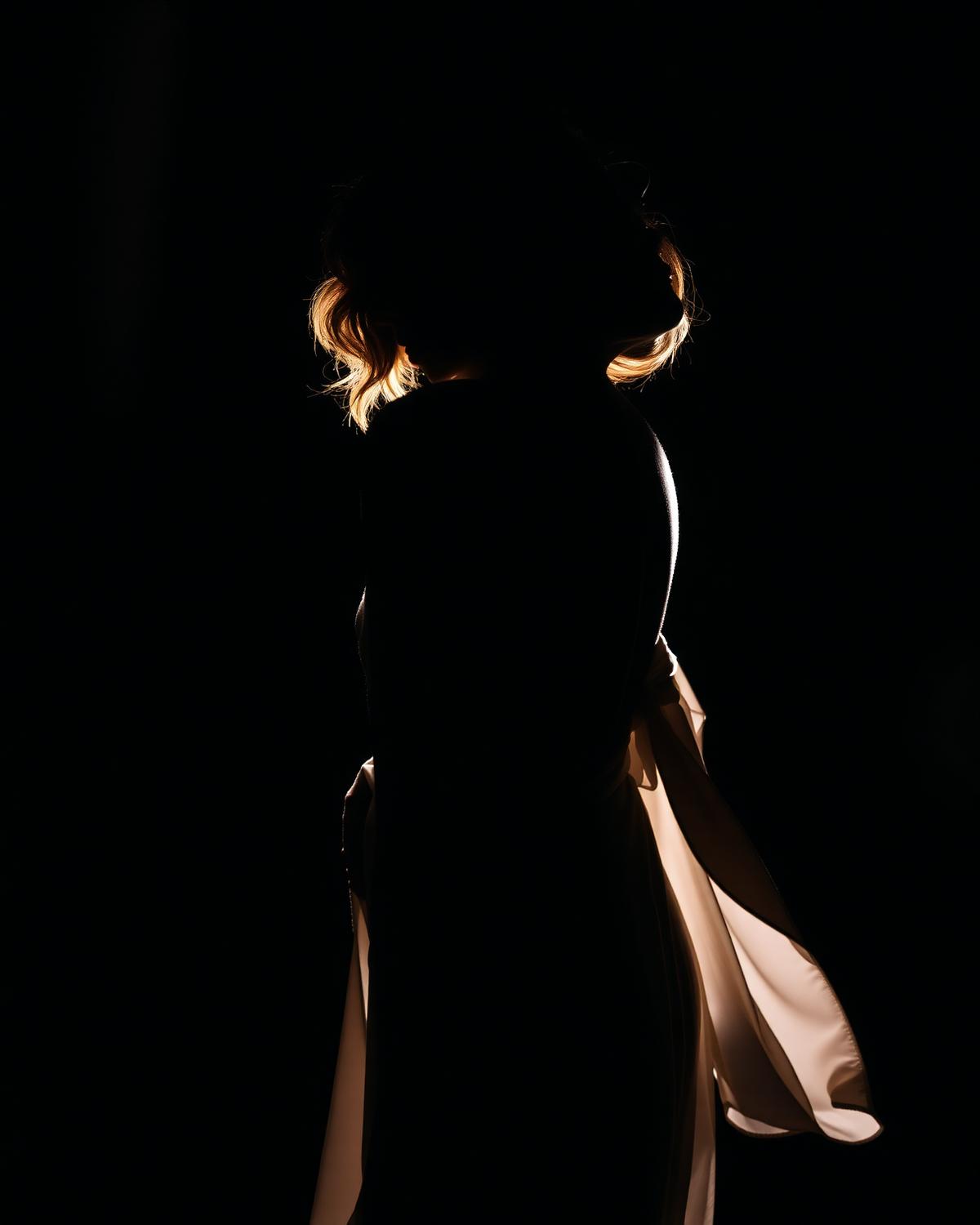 Elegant low-key boudoirsilhouet